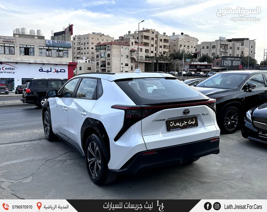 تويوتا bZ4X كهربائية بالكامل 2022 Toyota bZ4X EV