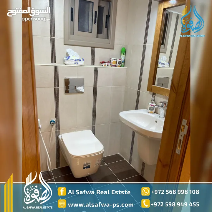 روف مميز سوبر ديلوكس بمساحه واسعه ومريح جدا و مميز جدا للسكن