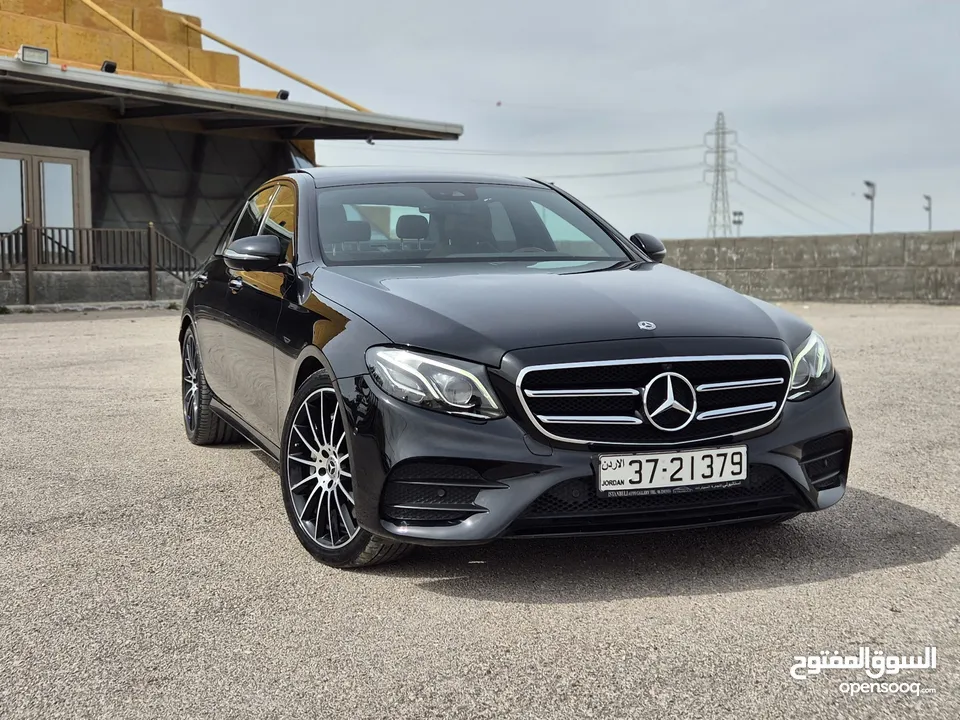 بنزين E350 2020  ب فل مواصفات اعلى صنف  ممشى قليل جدا فقط 55.000 الف كيلو  وارد غرغور فحص كامل