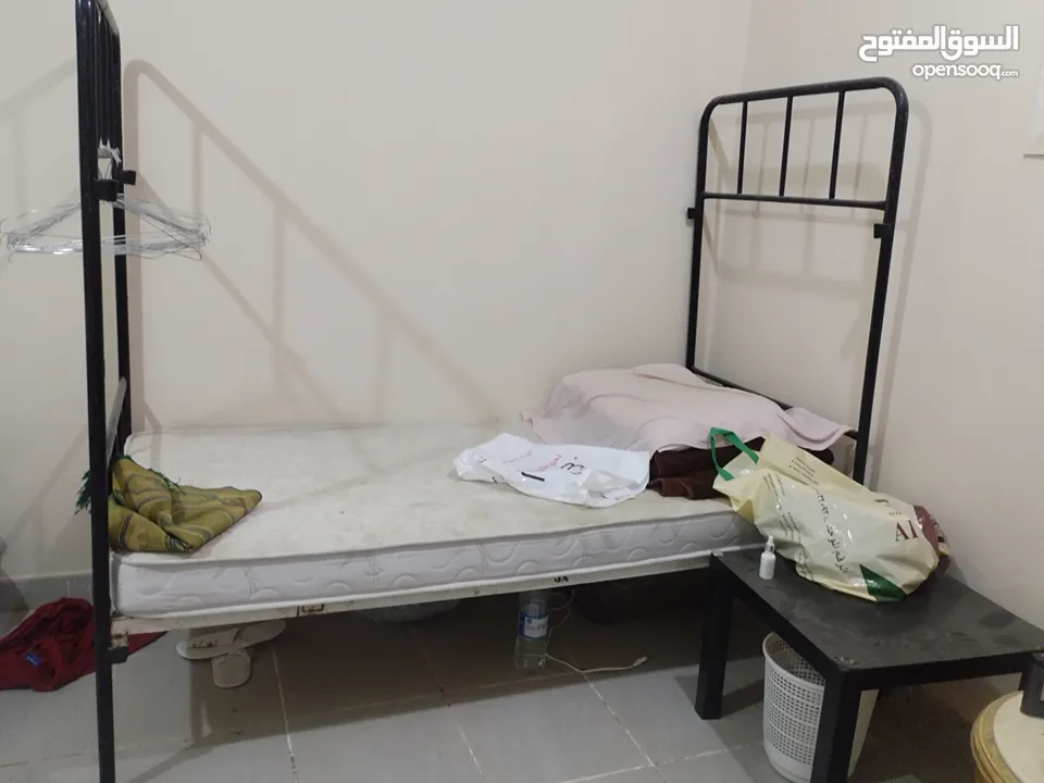Bed space available in Dar Al baida 400Sr