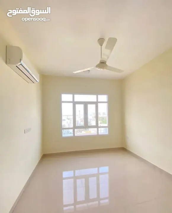 Apartment for rent in Al Ghubrah شقة للايجار في الغبرة