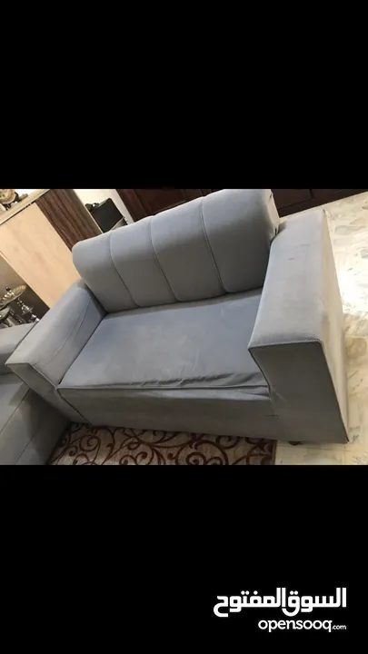 طقم كنب للبيع مع الطاولة الموقع شارع المدينة المنورة خلف سامح مول ، للبيع مستعمل