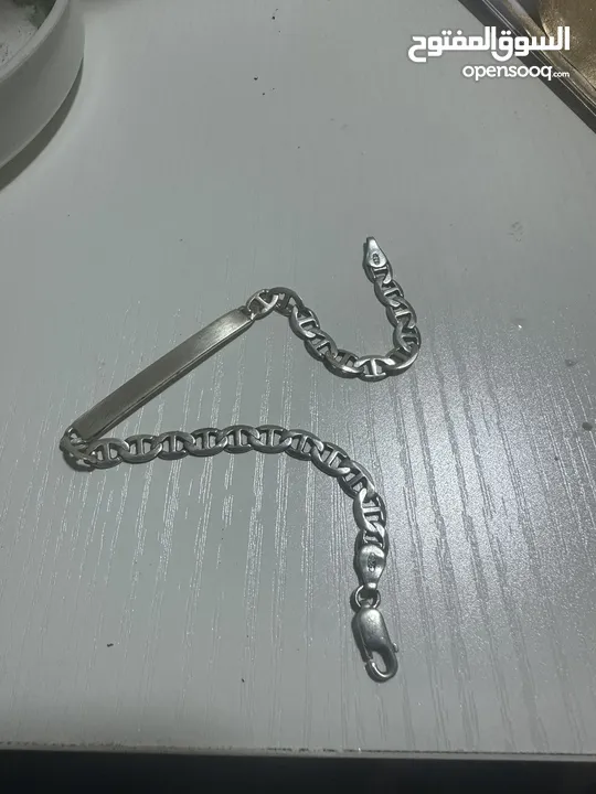 أسواره فضه وزن سبع غرامات ونص تقريبا للبيع