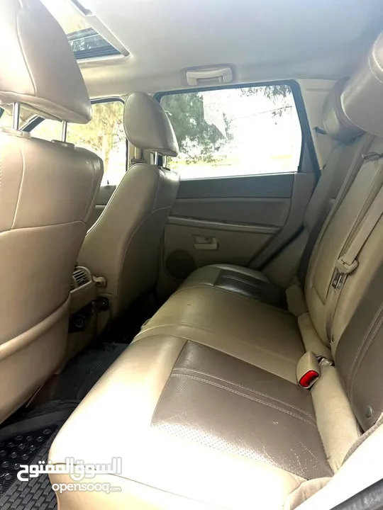 jeep grand cherokee limited 2005 ‎جيب جراند شيروكي موديل 2005  ليمتد اعلى صنف  ‎بحالة ممتازة ‎الاضاف