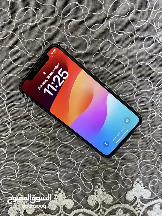 بسعر مغريي iPhoneX بحالة الوكالة