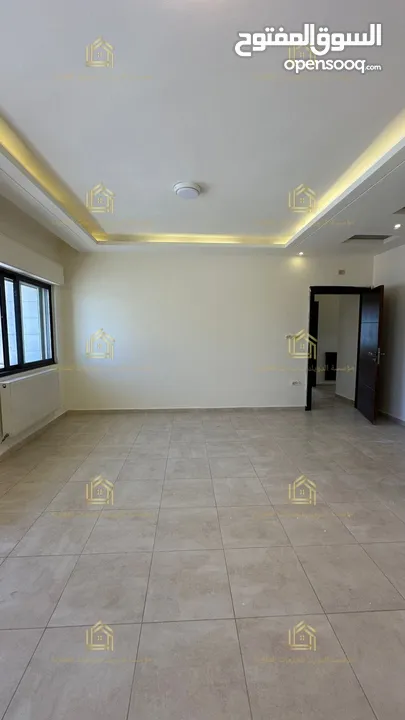 شقة سوبر ديلوكس - النخيل - 3نوم 2ماستر - 240م - بلكونات بإطلالــــه مميزة - موقع مميز