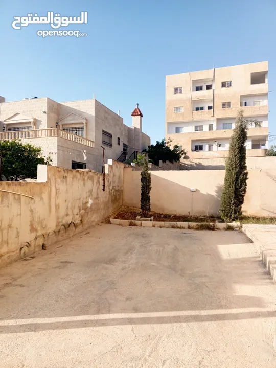 شقة سكنية للبيع اربد الحصن مقابل مسجد ظفار