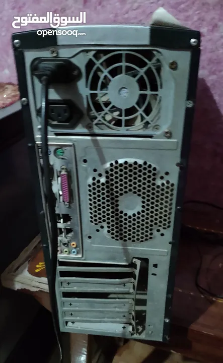 جهاز كمبيوتر كامل