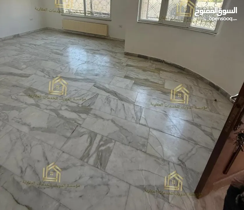 شقة فارغة - دير غبار - 3نوم 1ماستر - 230م - ارضي - حديقة - قرب الخدمات العامة