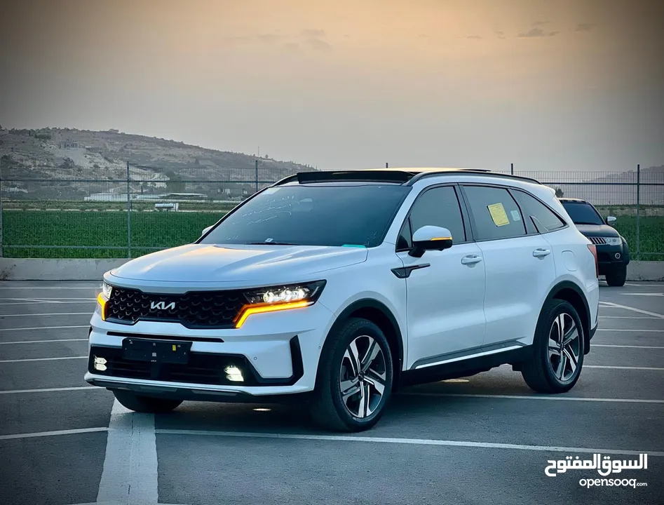 كايا سورينتو/2022 فل الفل  فتحة سقف بانوراما  4x4 ///240Hp بنزين + كهرباء  ( Haybrid) 1600cc