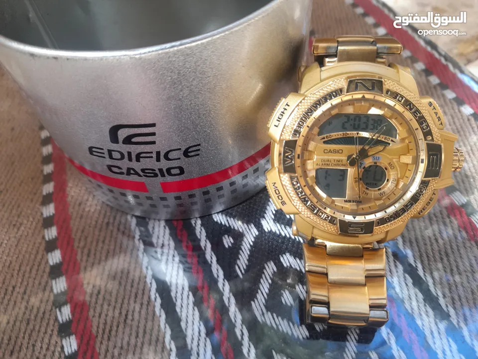 ساعة عقارب مع ديجيتال ماركتها كاسيو الاصليه صنع اليابان لون ذهبي