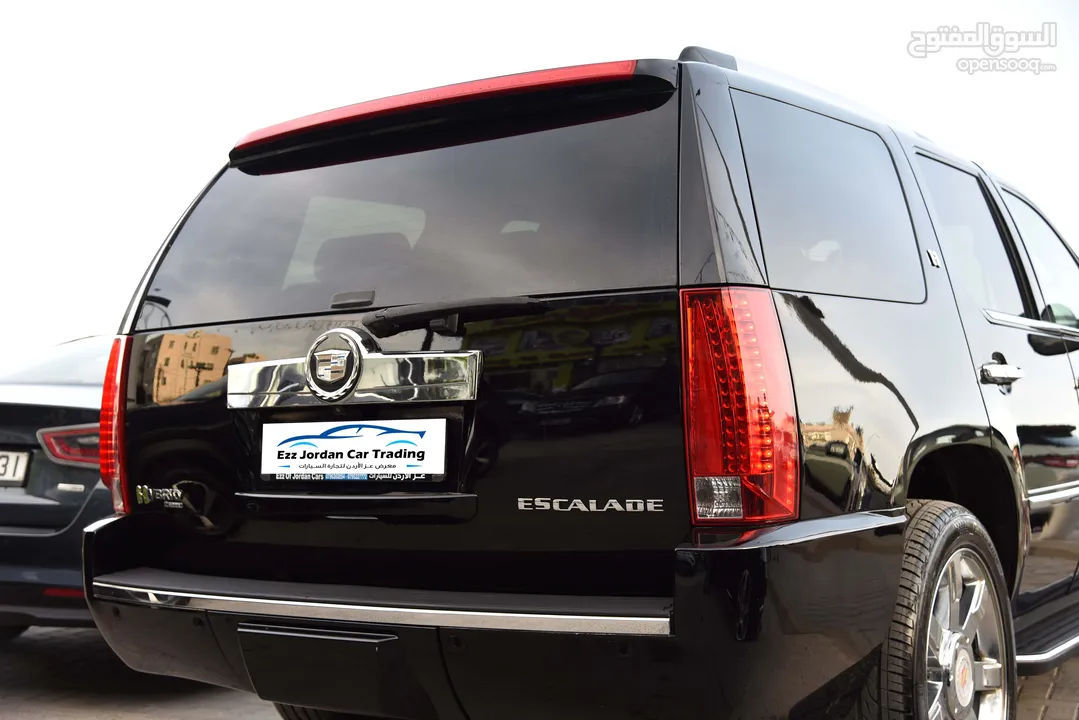 كاديلك سكاليد بلاتينيوم هايبرد بحالة ممتازة Cadillac Escalade Hybrid 2009