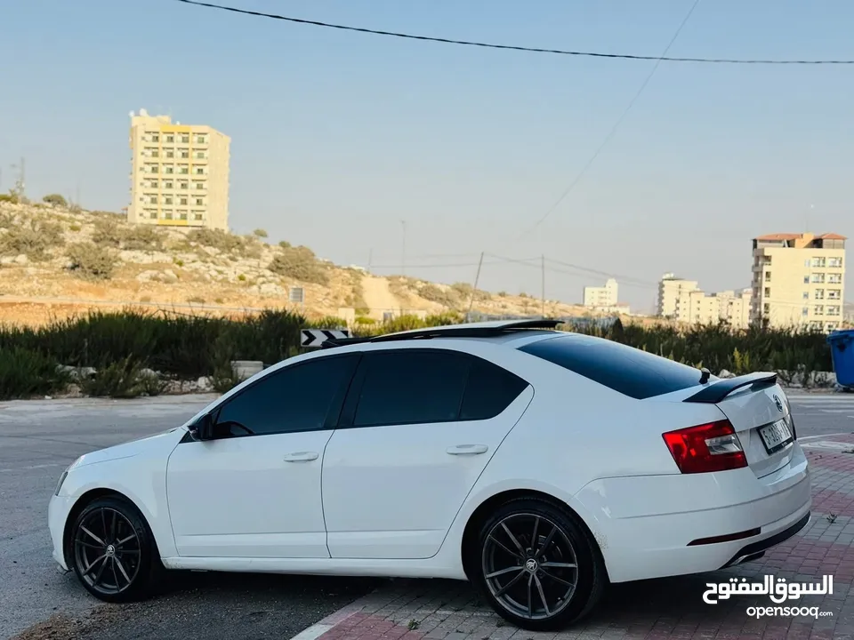 سكودا اوكتافيا 2018