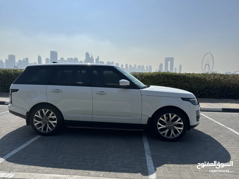 RANGE ROVER VOGUE SE 2018 GCC supercharged