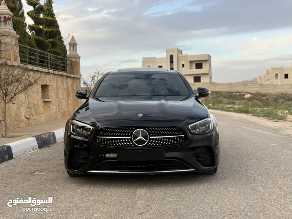 مرسيدس بنز الملوكية بنزبن AMG