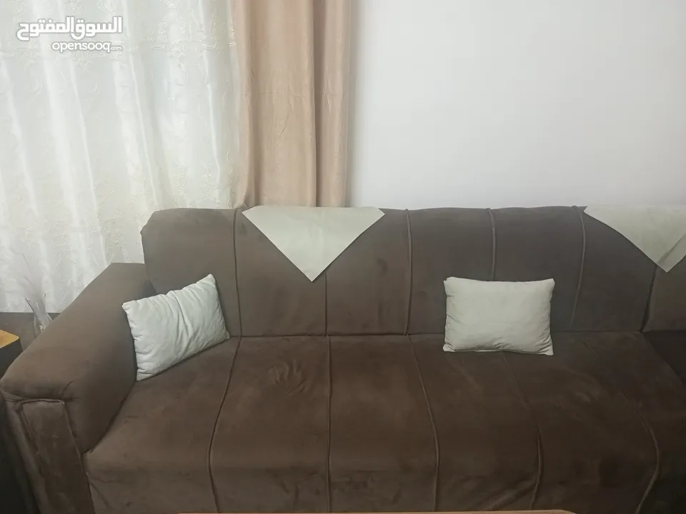 عفش بيت للبيع