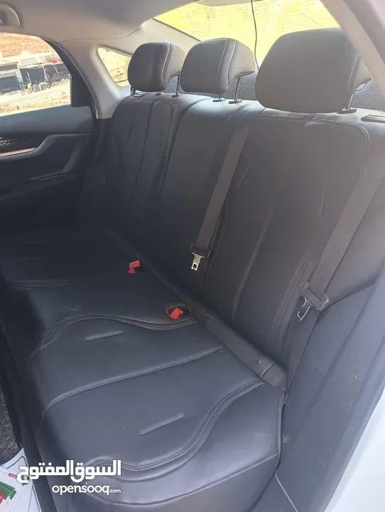 BYD QIN PLUS 2022  لون أبيض لؤلؤي مستعمل بحال الوكالة