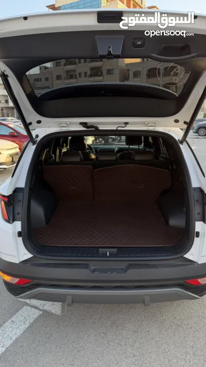 هونداي توسان ترخيص 2023 محرك 1600 هايبرد جير أوتوماتيك 240 حصان