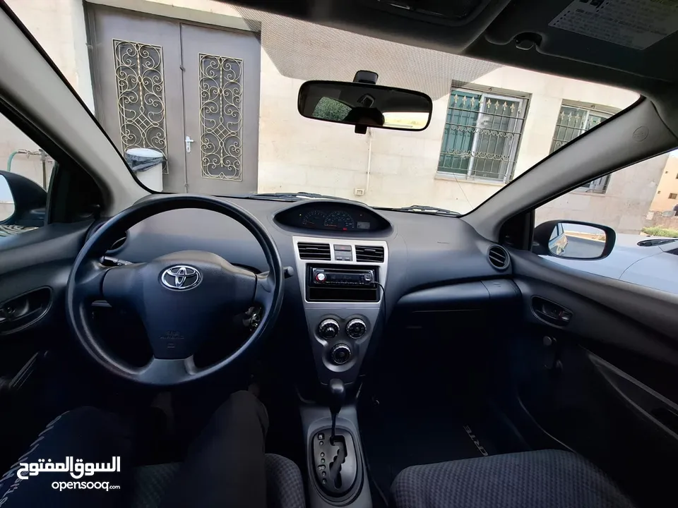 تم تخفيض السعر للبيع تويوتا يارس 2009 Toyota yaris 2009 غير قابل للتفاوض