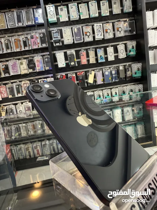 iPhone 14  128GB بطارية 90% الجهاز بحال الوكالة مش مفتوح ولا مغير فيه اي اشي متوفر لون احمر و اسود