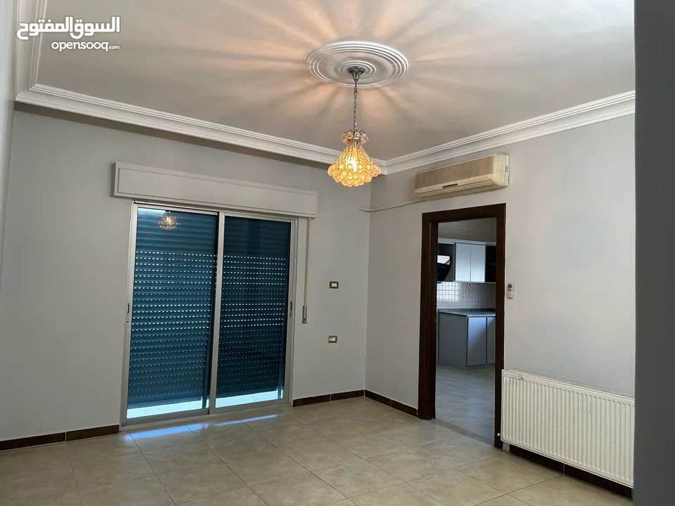 شقة مميزة بالجاردنز سوبر ديلوكس للبيع من المالك مباشرة