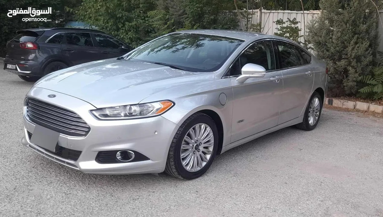 فورد فيوجن انيرجي 2014 مميزة جدا وبحالة الوكالة فعليا