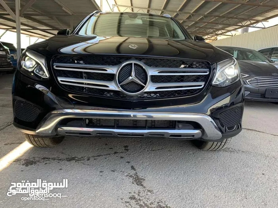 Mercedes Benz GLC350e    2019  Model   Hybrid PlugIn  السيارة فحص كامل  كلين تايتل