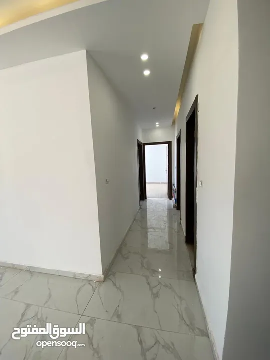 رقم 145 شقة لم تسكن بابوعليا 3*3 155م2 ديكورات وتشطيب فاخر وموقع مخدوم للبيع