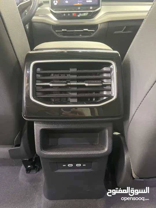 Volkswagen Electric ID.6 PUER + 2022 مستعمل بحالة الوكالة