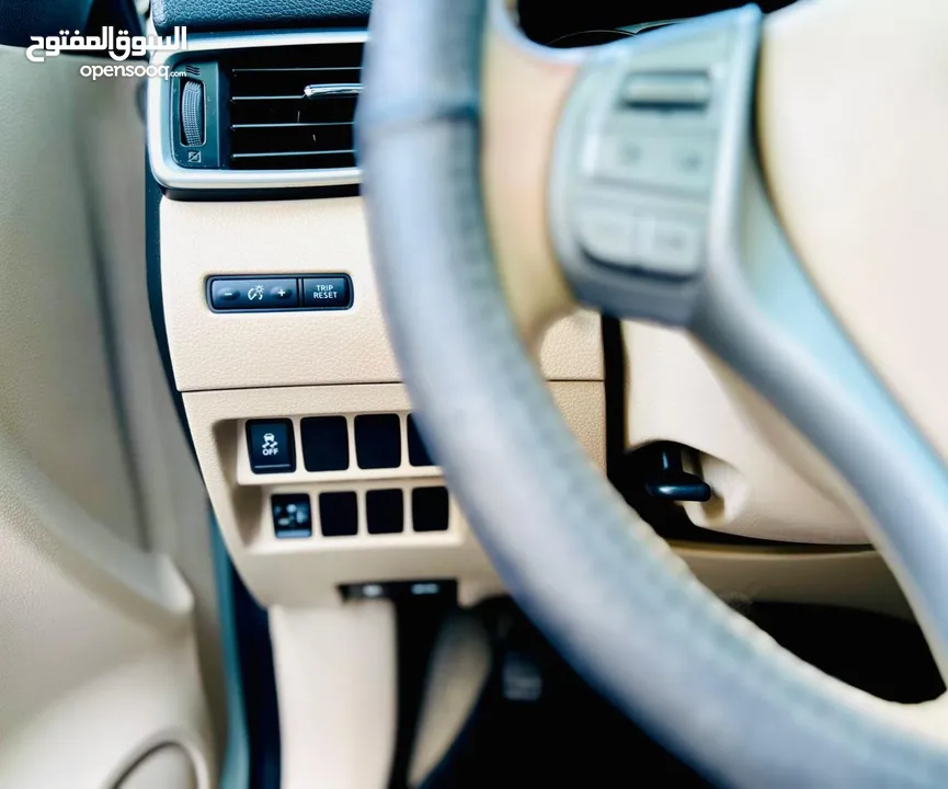 NISSAN XTRAIL 2015 WHITE GCC WITH SUNROOF