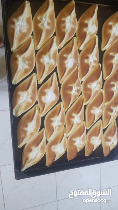محل بيتزا ومعجنات وسناك للبيع بسعر مغري