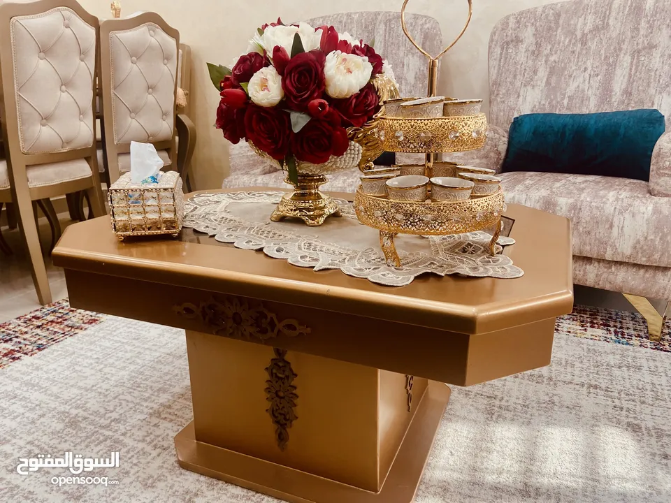 ‏طقم كنب صالة الضيوف جديد بحالة ممتازة