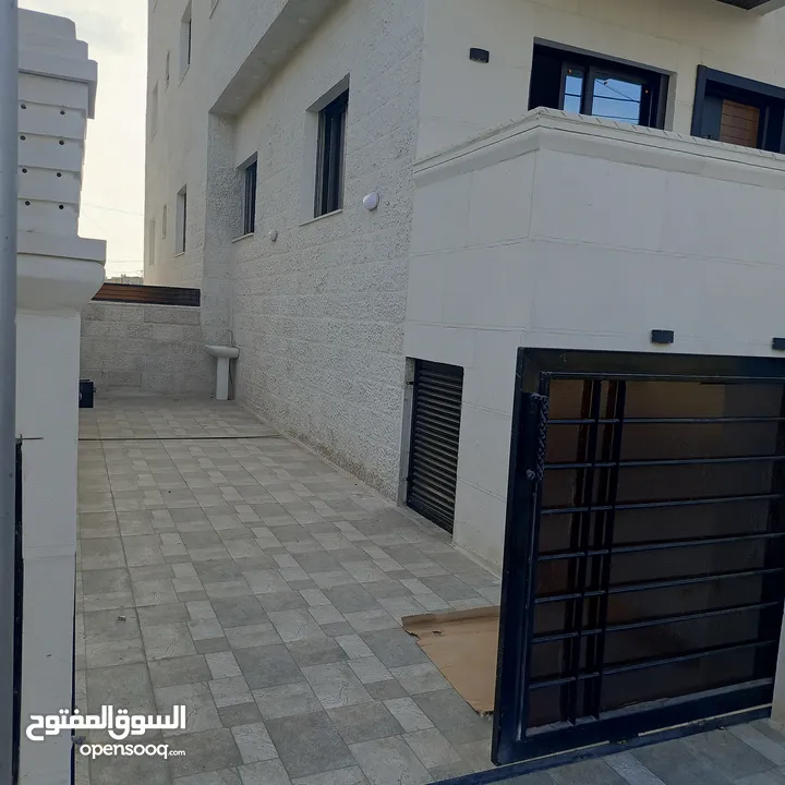 شقق للبيع في الحي الشرقي تشطيب سوبر ديلوكس