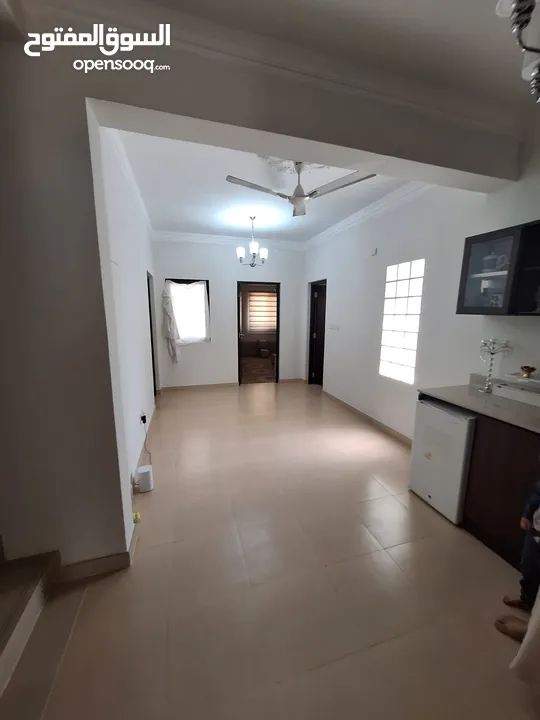 VILLA FOR RENT IN DIAR ALMUHARRQ 4BHK WITH ELECTRICITY