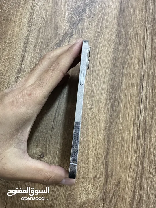 12 برو ماكس مكسور شاشته والباك شغال 100‎%‎