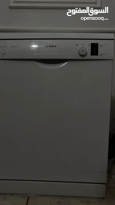 BOSCH Dishwasher use it a little bit works perfectly fine. Comes with soap.