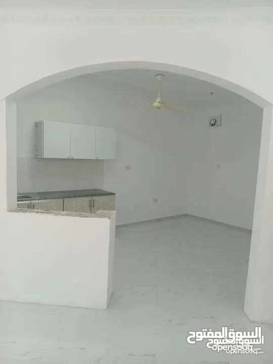 FoR Rent Room استوديو غرفه وحمام ومطبخ مساحه ممتازه السعر شامل الفواتير العنوان العذيبه خلف الميرا