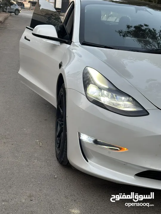 تسلا موديل 3 لون أبيض لؤلؤي 2022 Tesla model 3 . 2022