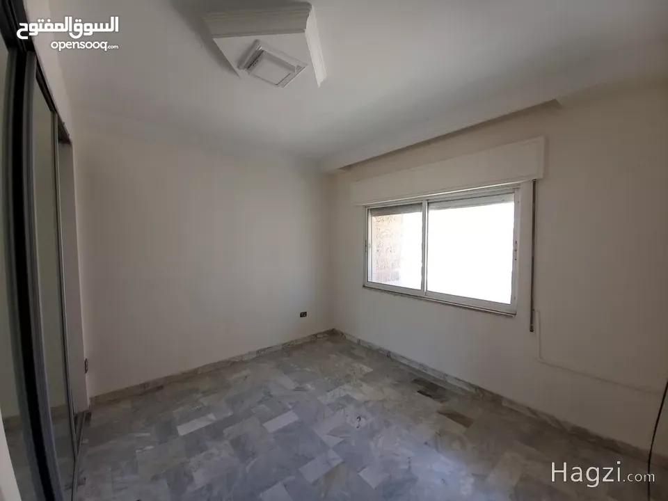 شقة غير مفروشة للإيجار 200م2 ( Property 16705 ) سنوي فقط