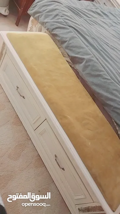 غرفه نوم للبيع تفصيل