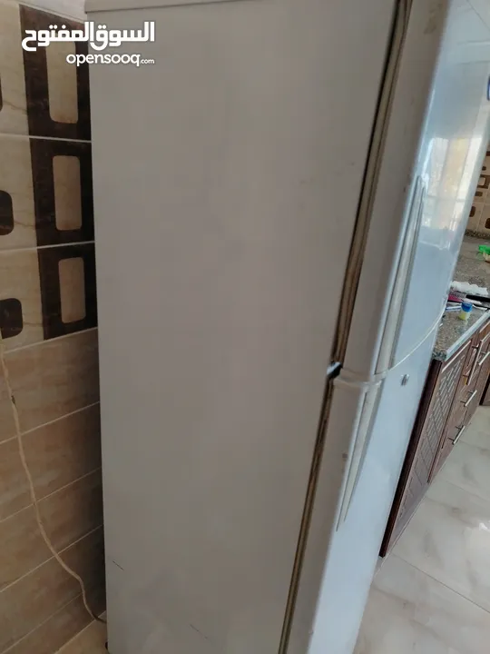 ثلاجة هيتاشي ممتازة للبيع