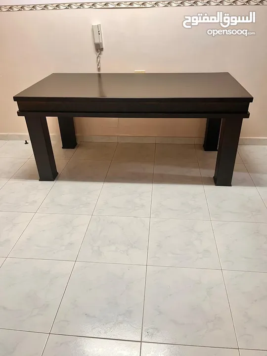اثاث مستعمل بحالة جيدة (طقم كنب/ طاولة سفرة/ مزنون/ طاولة وسط/ براويز/ برداي)