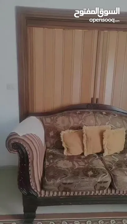 طقم كنب للبيع 7مقاعد