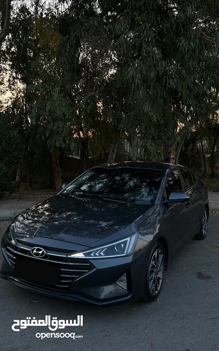 هيونداي أفانتي (Hyundai Avante 2020) فل الفل اعلى صنف عدا الفتحه