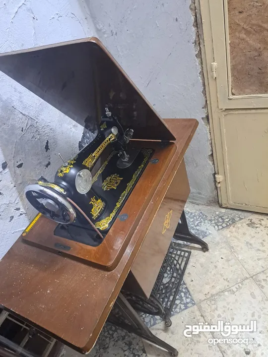 ماكينة خياطه عدد 2  بحالة الوكالة للبيع