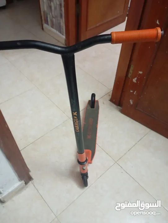 سكوتر CHARGER X حديد شبه جديد وقوي جدا   يتحمل لحد 120 كيلو   بسعر حرق المعني يتواصل  6/14
