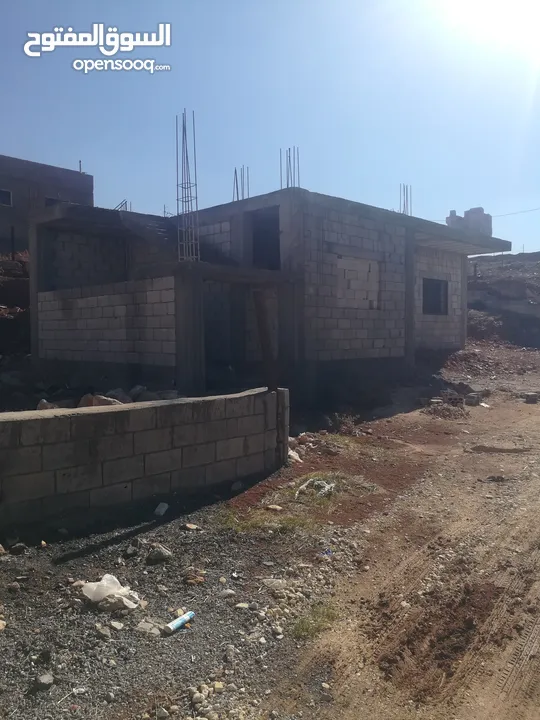 بيت قيد الانشاء للبيع المنشية / ابوحمور