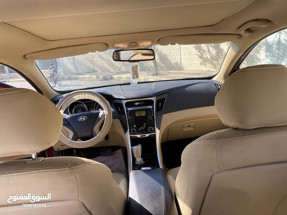 ‎هونداي سوناتا بنزين موديل2012 ماشيه 117000 كلم لون احمر للبيع
