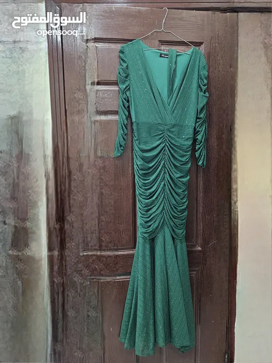 فستان سهر اخضر