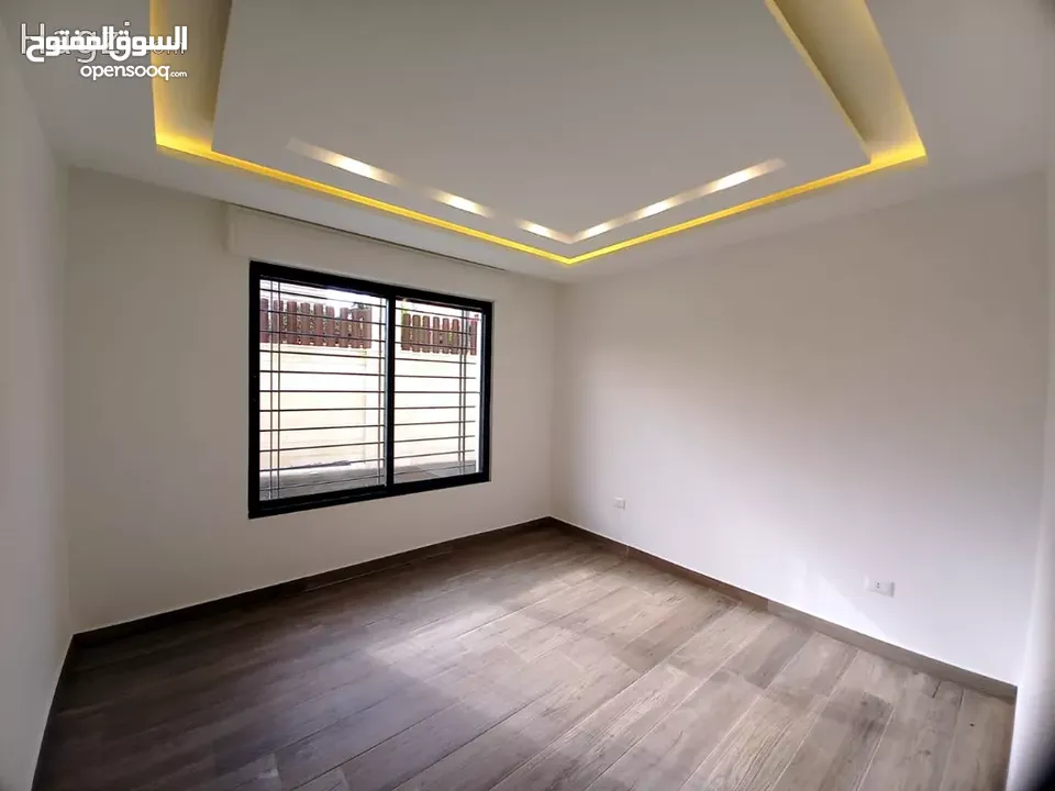 شقة طابق تسوية للبيع في عبدون (شارع الأميرة عليا ) بمساحة داخليه  175 ... ( Property ID : 30735 )